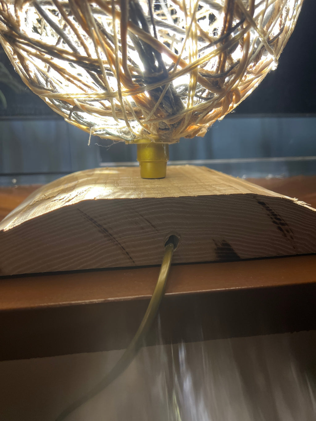 Lampe de chevet artisanale en bois et en coton - Fait main en France