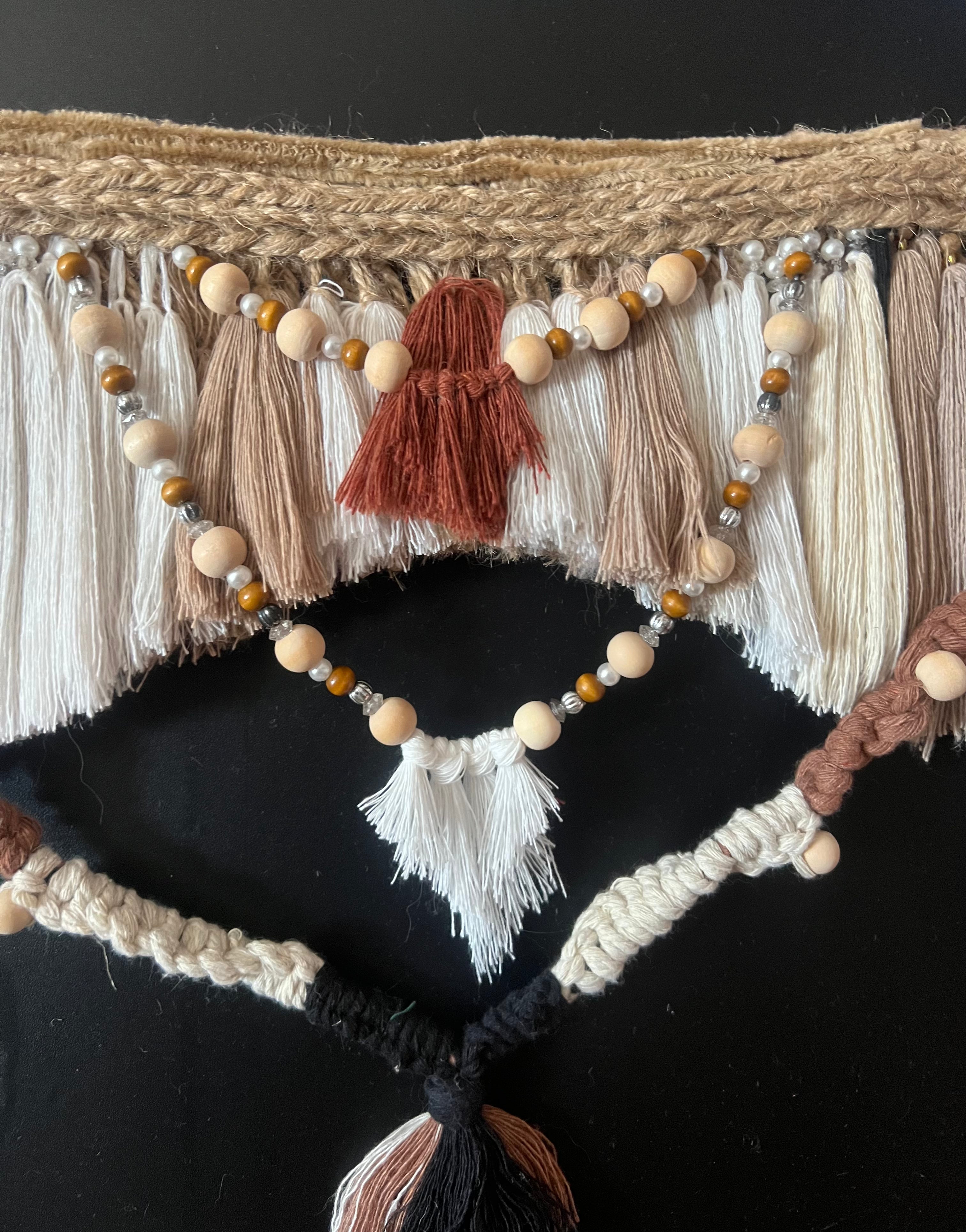 Décoration murale :  héévó’nehe